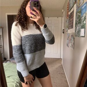 Sweater in off white, Gray, and dark grey